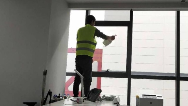 玻璃貼膜對(duì)建筑的作用都有哪些？